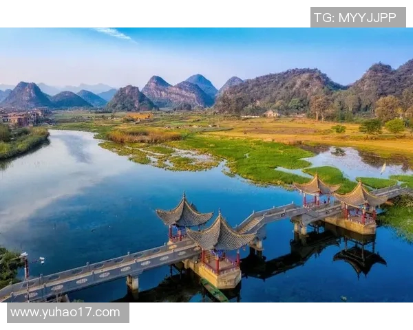 世纪球坛百大巨星人物评点纵览与辉煌瞬间全景呈现